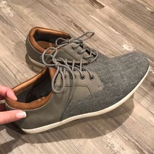 Men’s Shoe’s; EXCELLENT Condition!